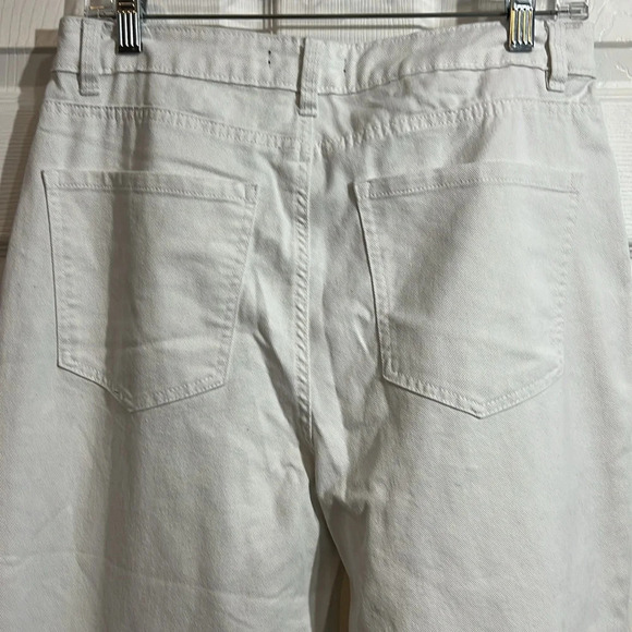 Black Tape Women’s Petite White Jeans with pockets. NWT Size: 31 (12) Petite - Picture 9 of 9